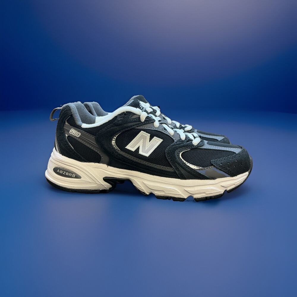 Size 4 - New Balance 530 Black